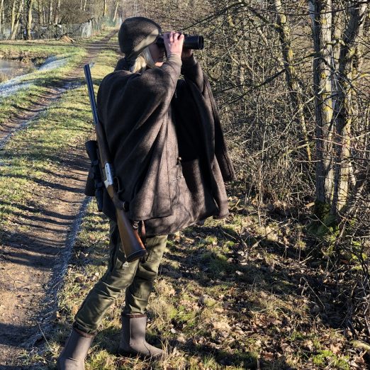 3in1-Poncho aus Walkloden (Kissen, Decke, Poncho) – Bild 7