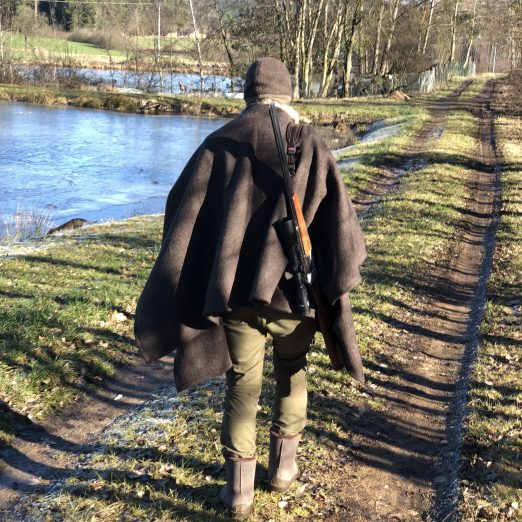 3in1-Poncho aus Walkloden (Kissen, Decke, Poncho) – Bild 3