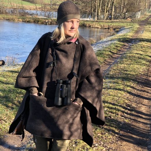 3in1-Poncho aus Walkloden (Kissen, Decke, Poncho) – Bild 6