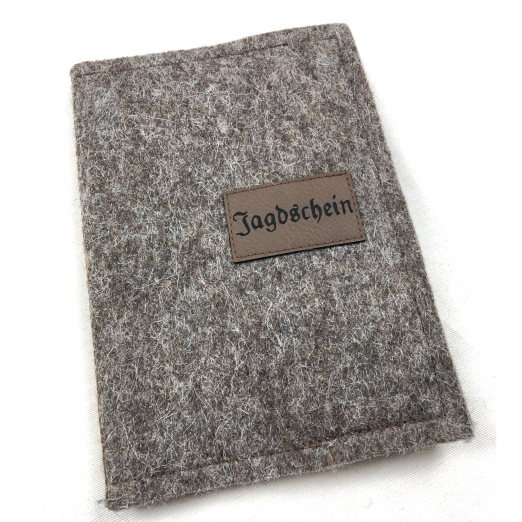 Charity-Produkt "Jagdscheinhülle aus Wollfilz", braun meliert