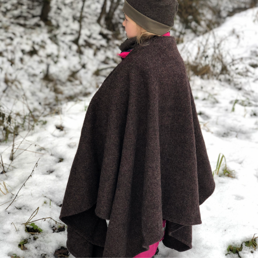 3in1-Poncho aus Walkloden (Kissen, Decke, Poncho) – Bild 12